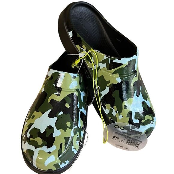 OOFOS Other - Oofos clogs men’s 10 women’s 12 NEW